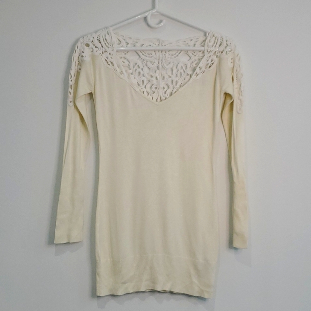 Y2K Lady Dutch Cream with Lace back & shoulder detail long knit sweater size XS